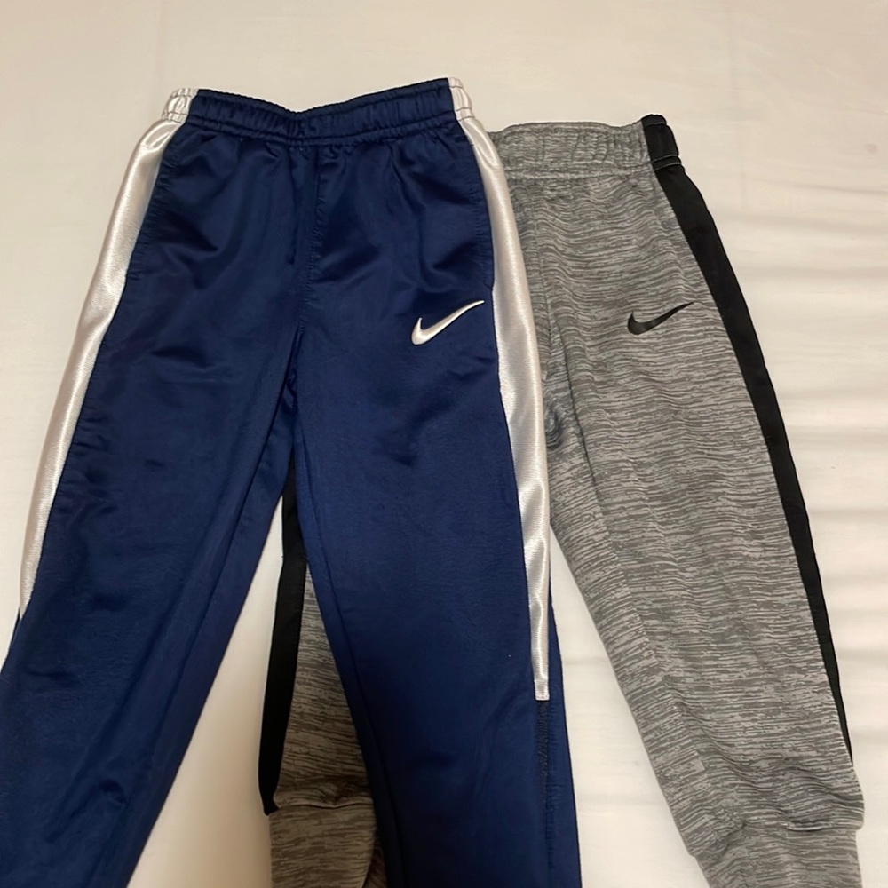 Lot of two Nike pants boys 3T